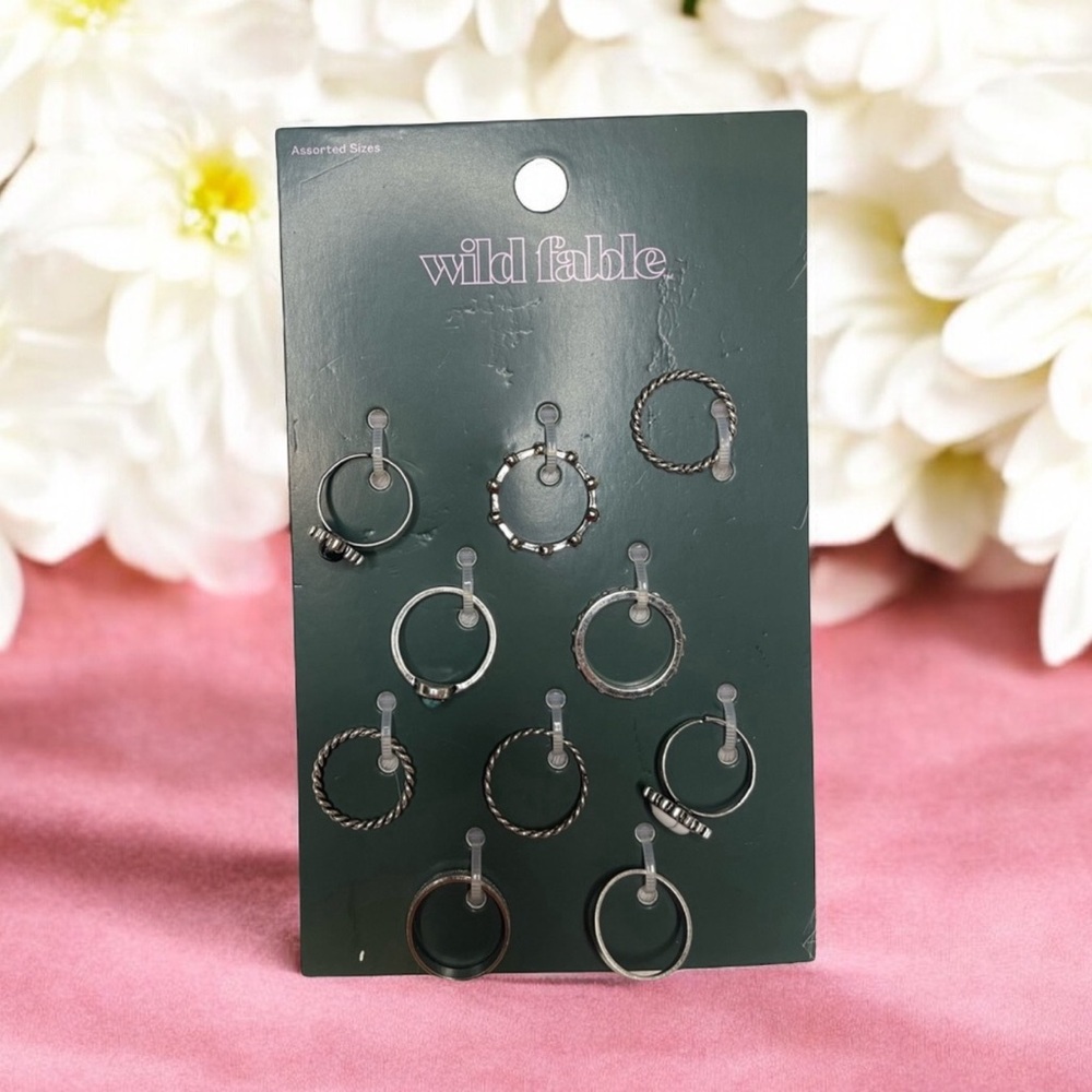⭐️⭐️ NWT. 2 WILD fable assorted sizes and rings.
